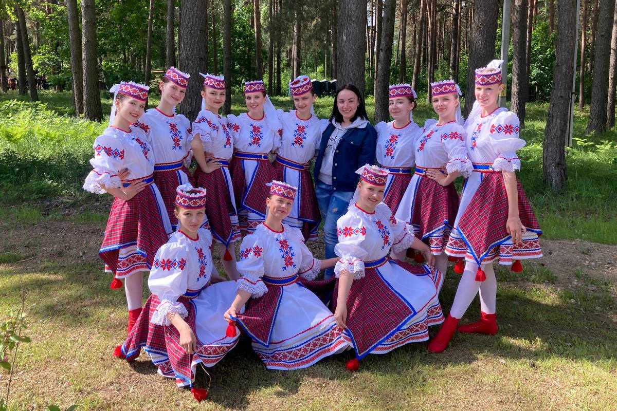 Таццяна Осіпава з калектывам
