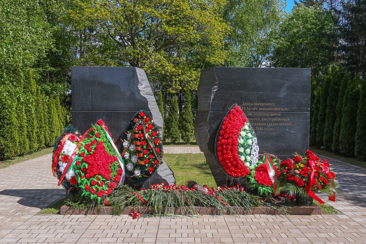 Мемарыял у вёсцы Копішча Мінскага раёна