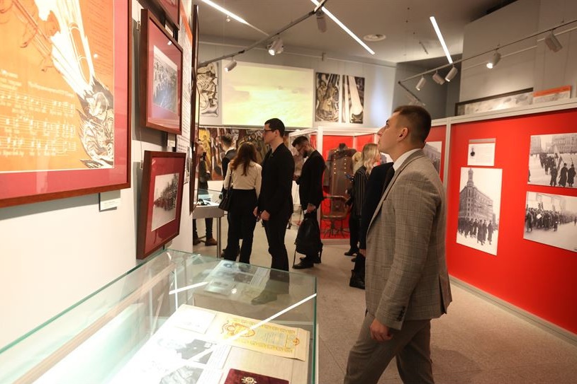 У залах музея